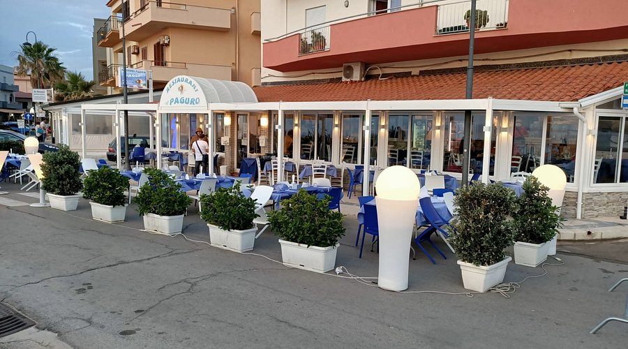 Al Paguro restaurant and outdoor terrace in Balestrate